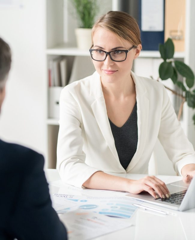 content-attractive-female-business-consultant-working-with-clien.jpg content-attractive-female-business-consultant-working-with-clien.jpg